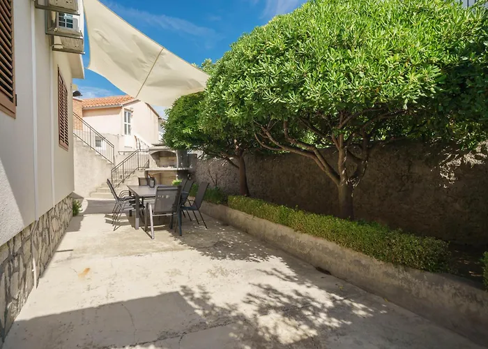 Oliva בית נופש *